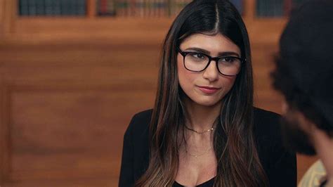 mia kalhifa porno|Mia Khalifa XXX Videos